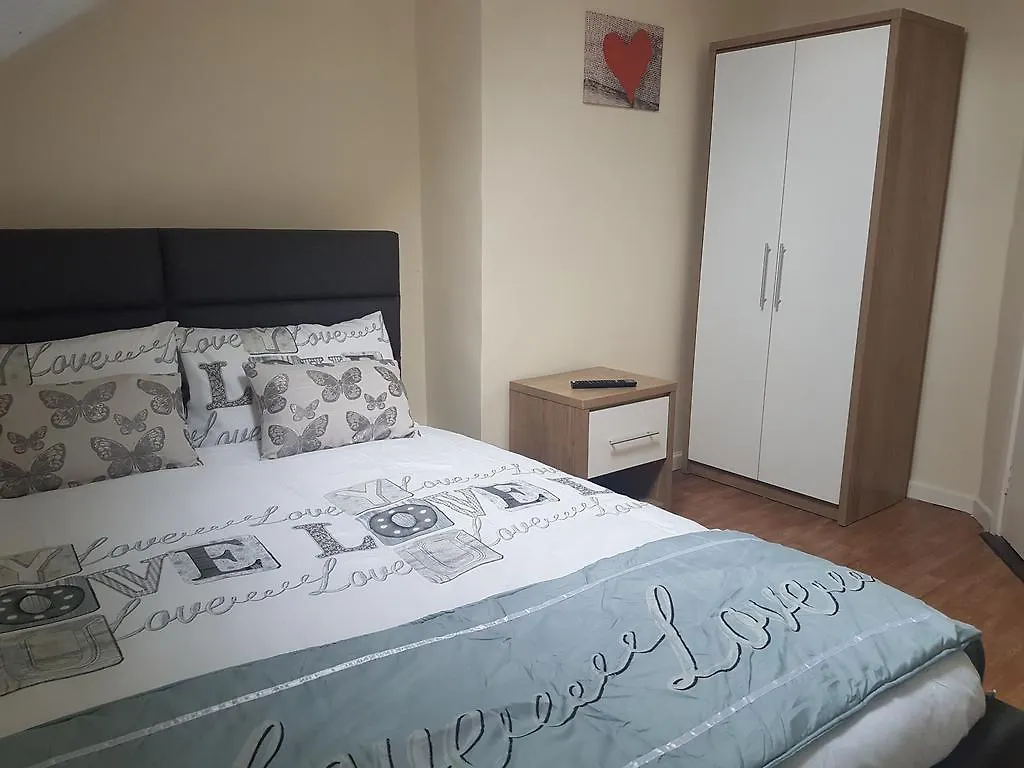 Orient Gardens Hotel Belfast Guest house